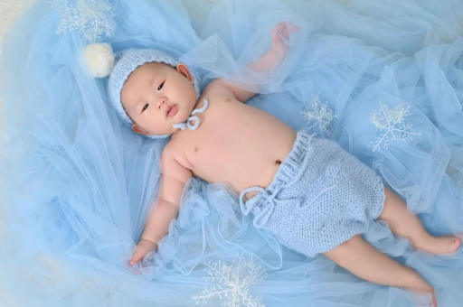 谷城宝宝间歇性斜视